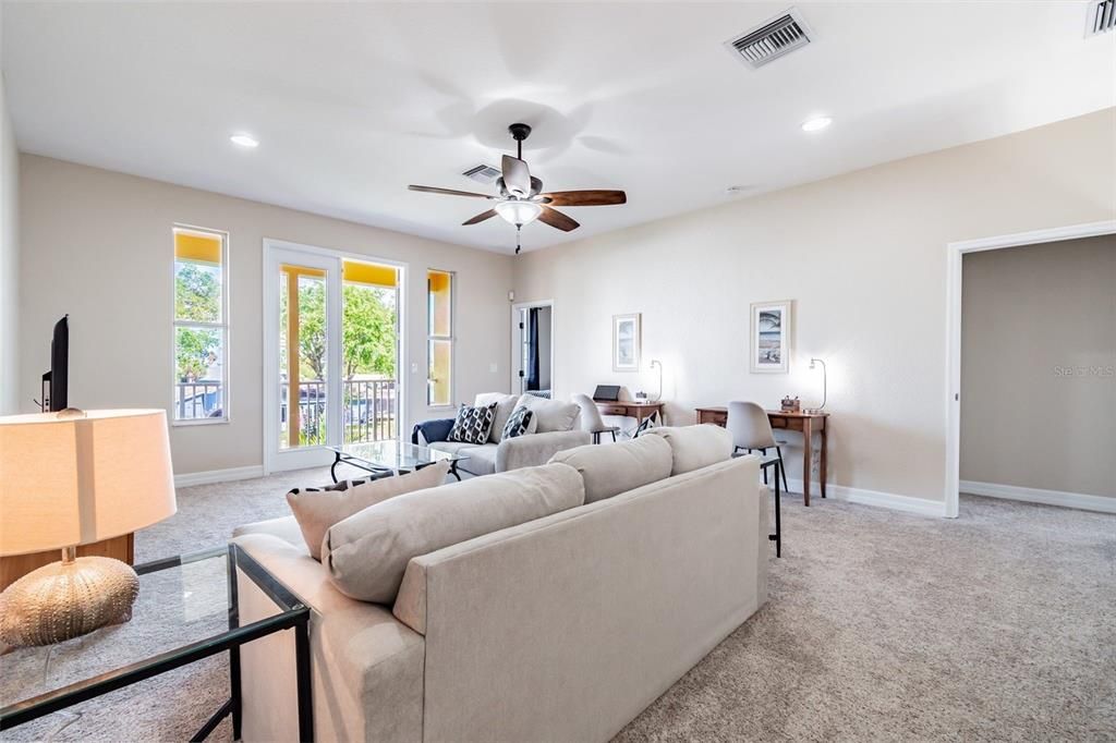 For Rent: $7,495 (4 beds, 3 baths, 2777 Square Feet)