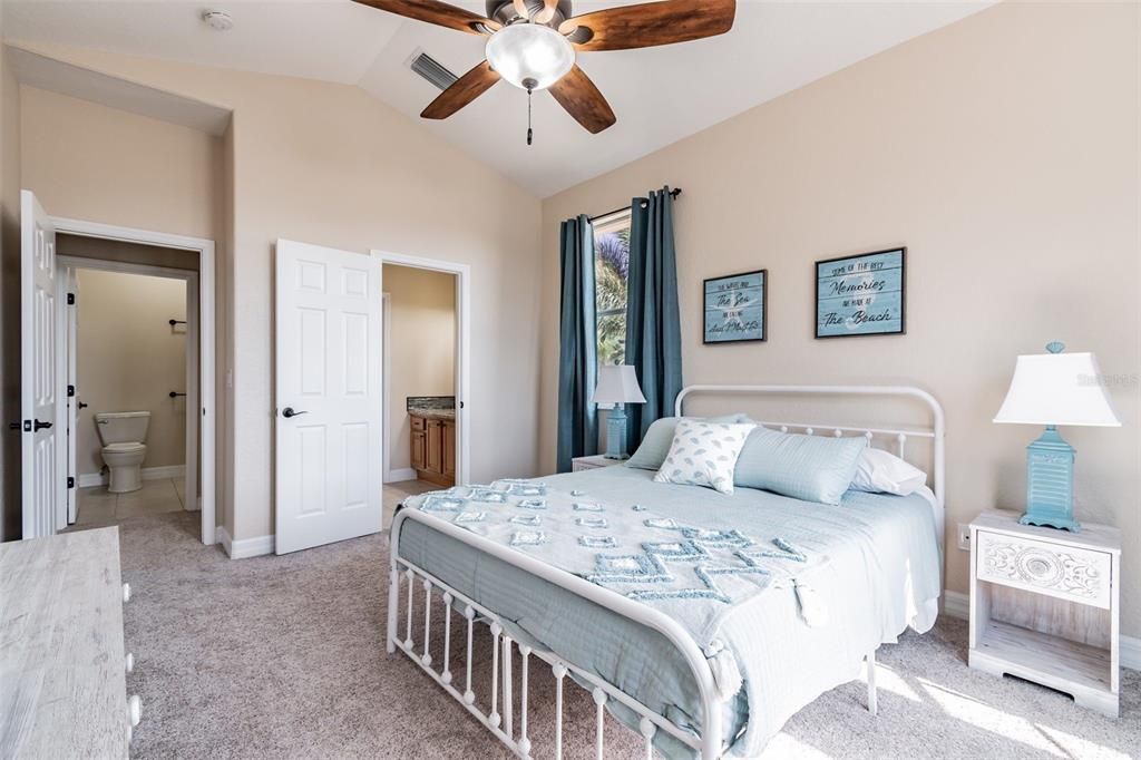 For Rent: $7,495 (4 beds, 3 baths, 2777 Square Feet)