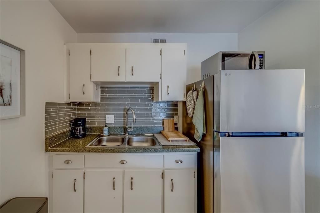 В аренду: $2,000 (1 спален, 1 ванн, 747 Квадратных фут)