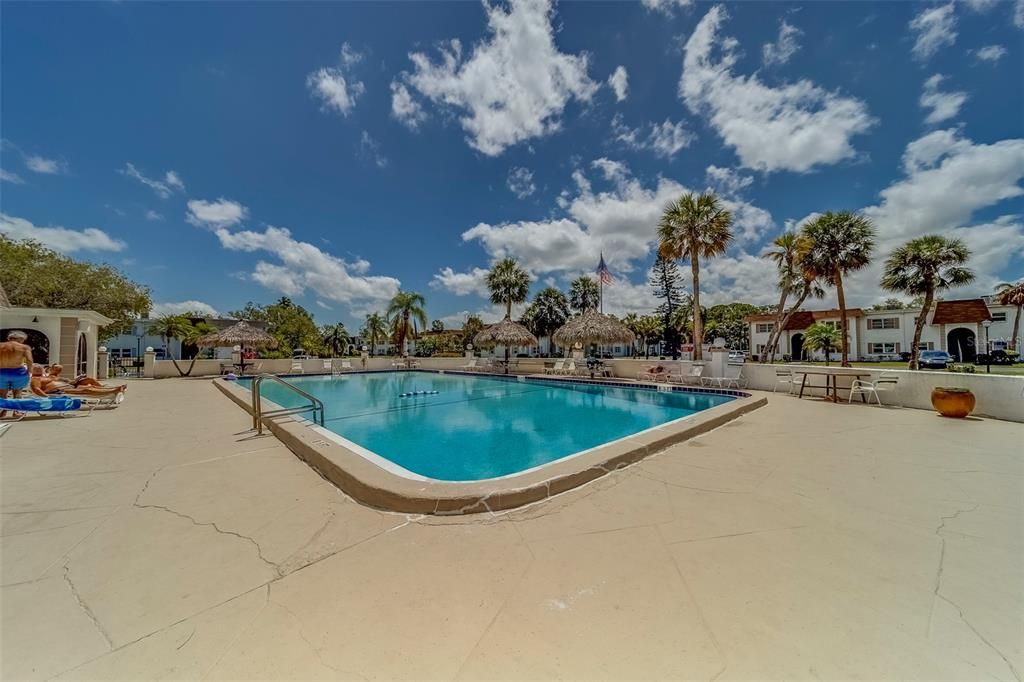 В аренду: $2,000 (1 спален, 1 ванн, 747 Квадратных фут)