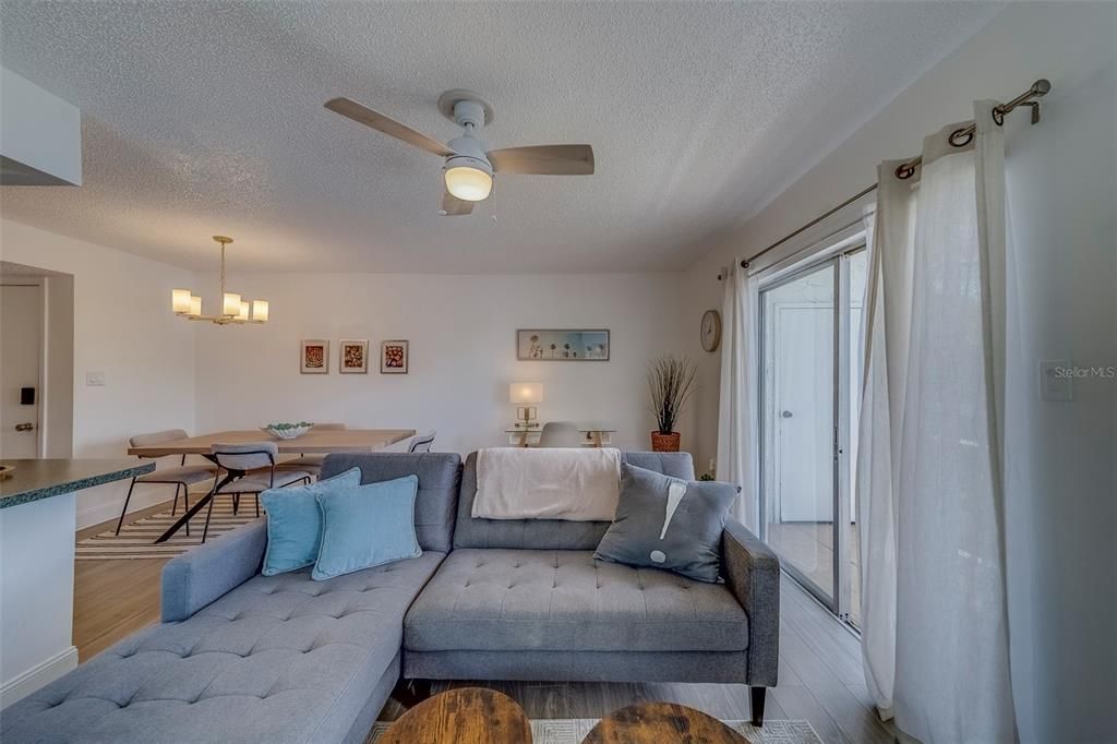 В аренду: $2,000 (1 спален, 1 ванн, 747 Квадратных фут)