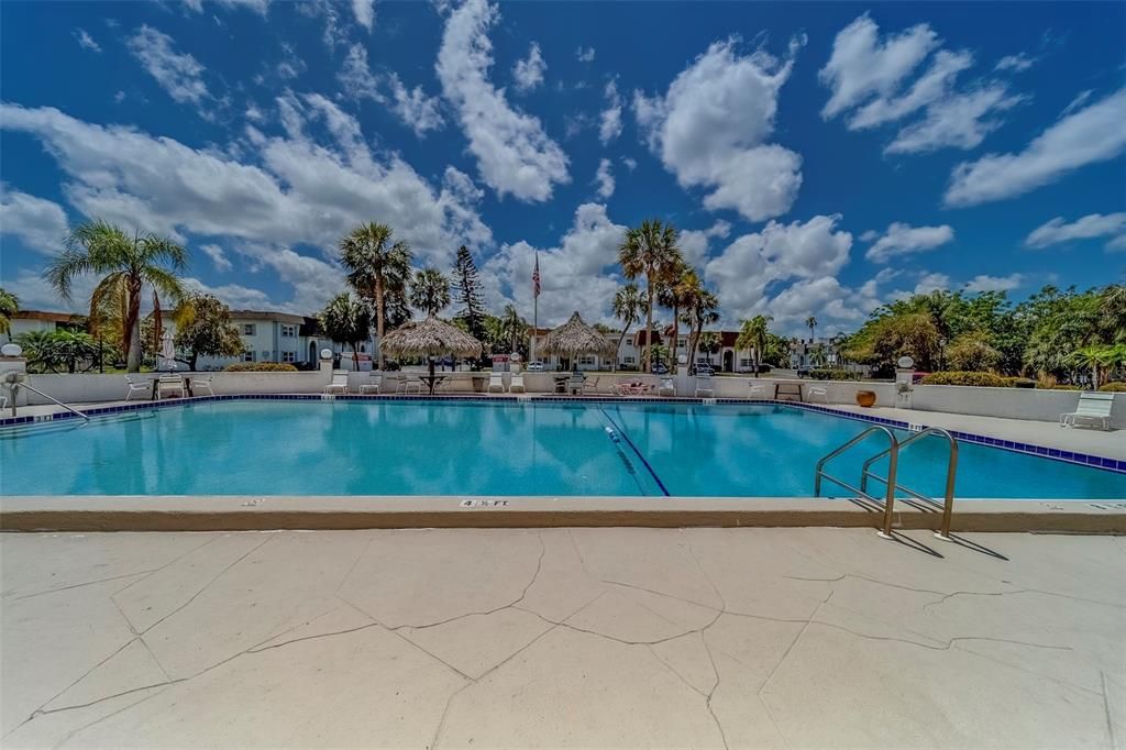 В аренду: $2,000 (1 спален, 1 ванн, 747 Квадратных фут)