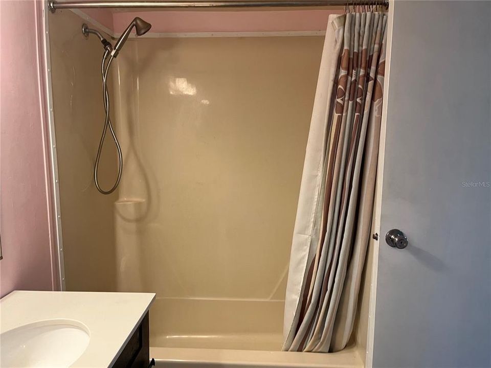 На продажу: $63,000 (1 спален, 1 ванн, 372 Квадратных фут)