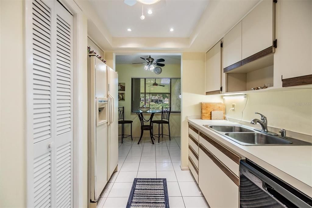 待售: $364,900 (3 贝兹, 2 浴室, 1685 平方英尺)