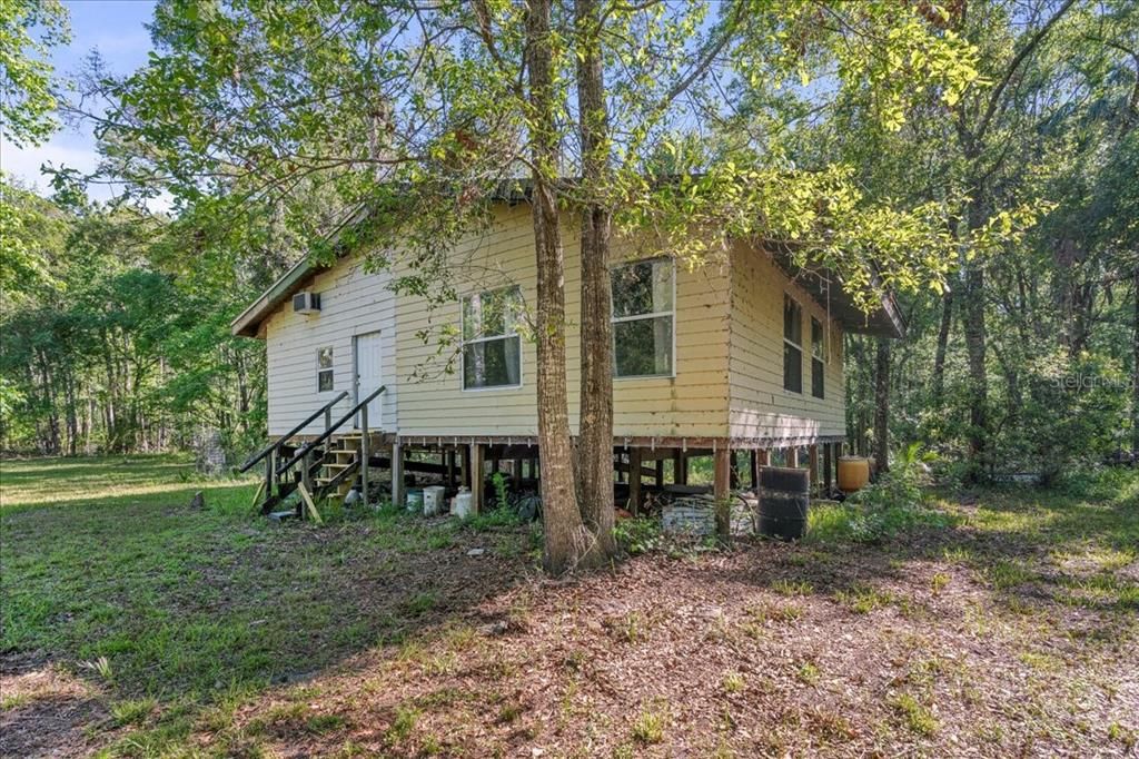 Vendido Recientemente: $325,000 (56.57 acres)