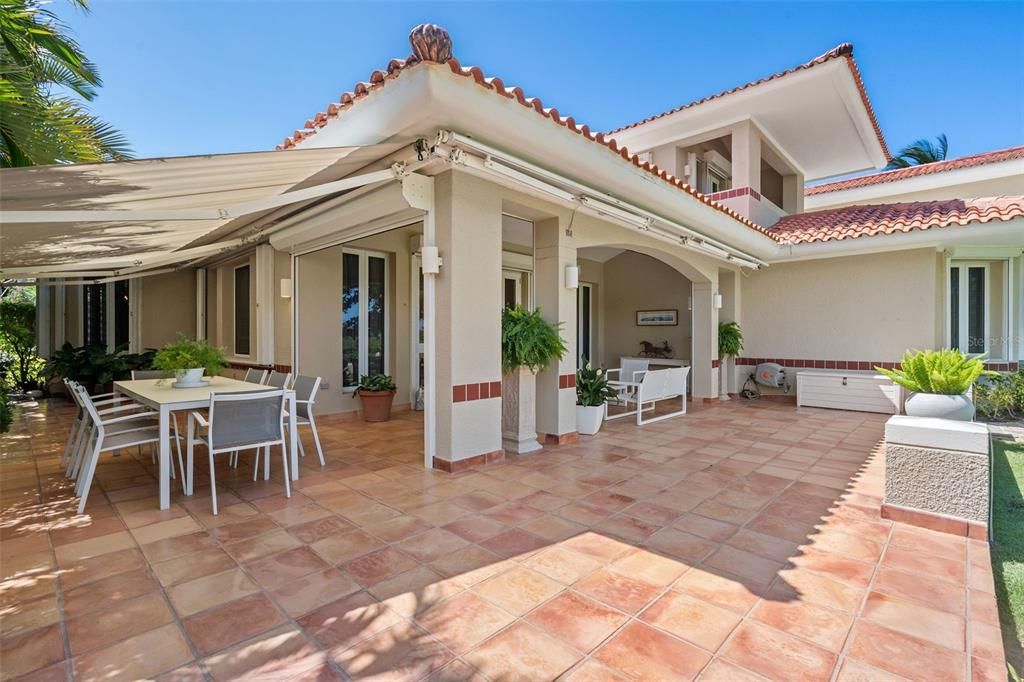 待售: $3,900,000 (3 贝兹, 3 浴室, 3916 平方英尺)