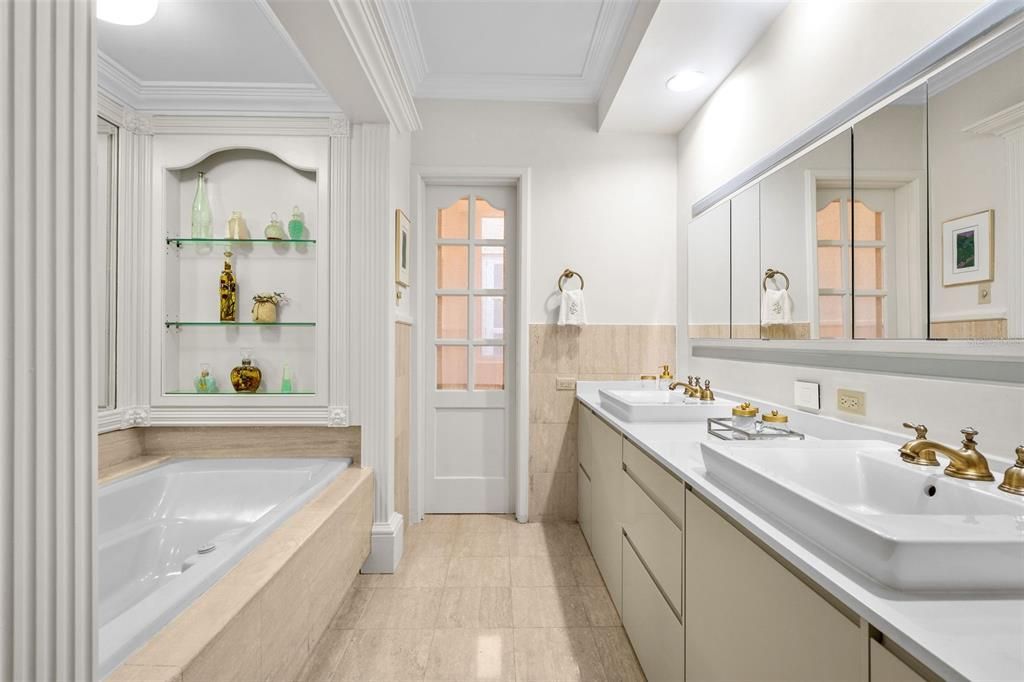 待售: $3,900,000 (3 贝兹, 3 浴室, 3916 平方英尺)