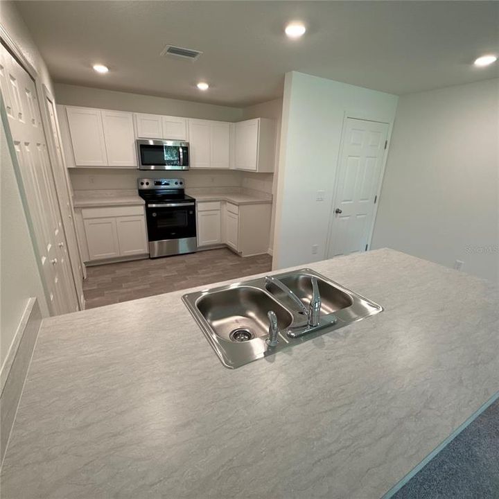 En Venta: $279,990 (3 camas, 2 baños, 1284 Pies cuadrados)