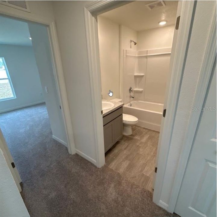 En Venta: $331,990 (4 camas, 2 baños, 1806 Pies cuadrados)