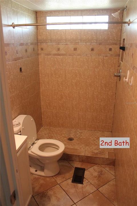 For Sale: $112,900 (3 beds, 2 baths, 924 Square Feet)