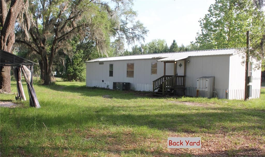 For Sale: $112,900 (3 beds, 2 baths, 924 Square Feet)