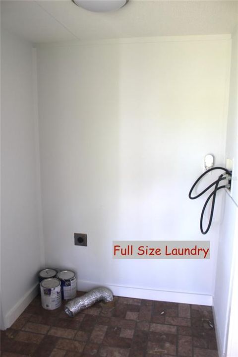 For Sale: $112,900 (3 beds, 2 baths, 924 Square Feet)