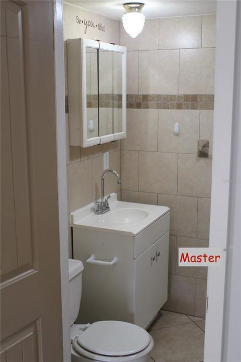 For Sale: $112,900 (3 beds, 2 baths, 924 Square Feet)