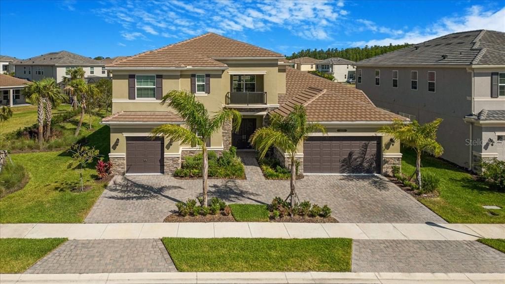 En Venta: $1,195,000 (5 camas, 5 baños, 4501 Pies cuadrados)