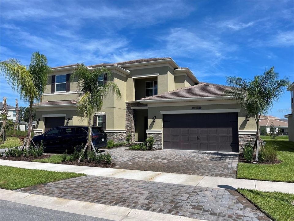 En Venta: $1,195,000 (5 camas, 5 baños, 4501 Pies cuadrados)