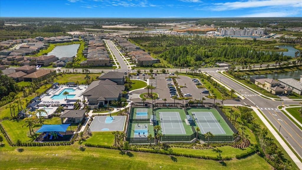 En Venta: $1,195,000 (5 camas, 5 baños, 4501 Pies cuadrados)