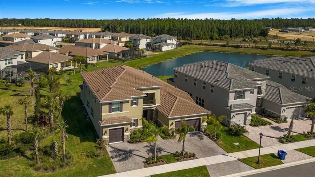 En Venta: $1,195,000 (5 camas, 5 baños, 4501 Pies cuadrados)