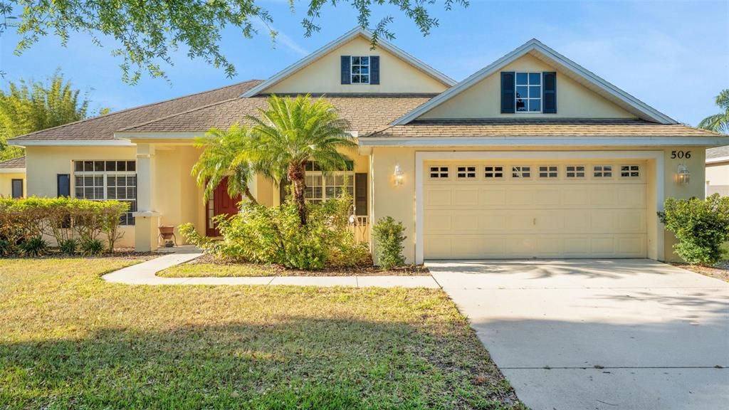 Active With Contract: $375,000 (3 beds, 2 baths, 2018 Square Feet)