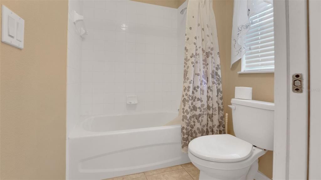 Active With Contract: $375,000 (3 beds, 2 baths, 2018 Square Feet)