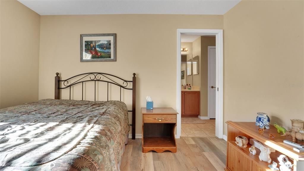 Active With Contract: $375,000 (3 beds, 2 baths, 2018 Square Feet)