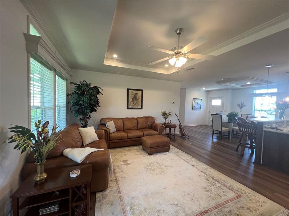 For Rent: $1,800 (3 beds, 2 baths, 1456 Square Feet)