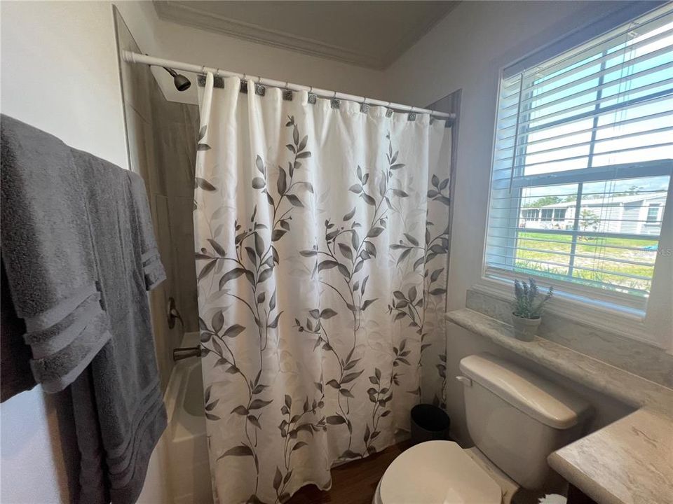 For Rent: $1,800 (3 beds, 2 baths, 1456 Square Feet)