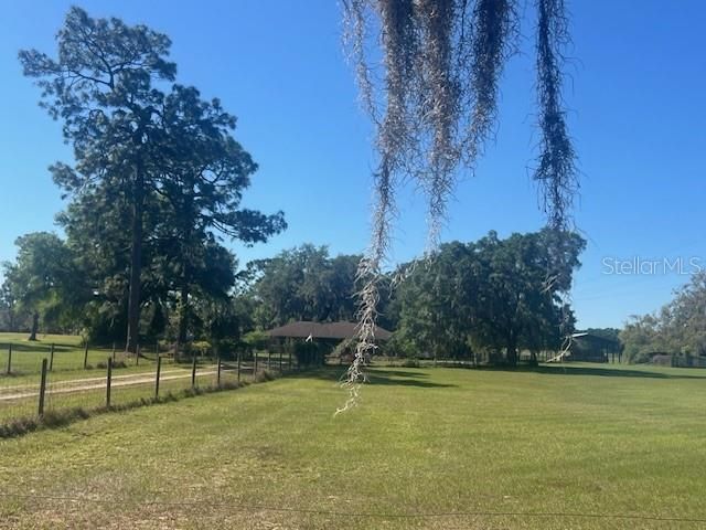 Recently Sold: $560,000 (3 beds, 2 baths, 2014 Square Feet)