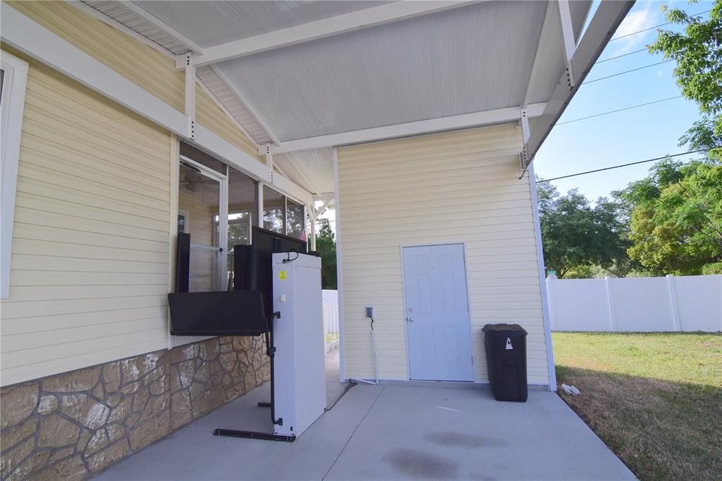 For Sale: $114,900 (3 beds, 2 baths, 1400 Square Feet)