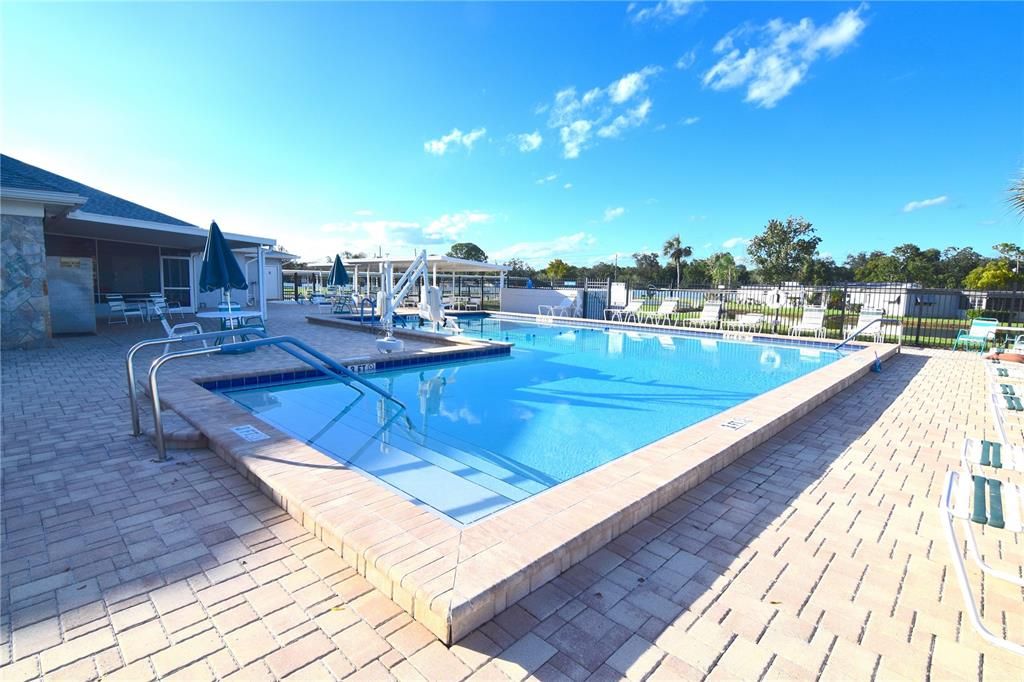 For Sale: $114,900 (3 beds, 2 baths, 1400 Square Feet)