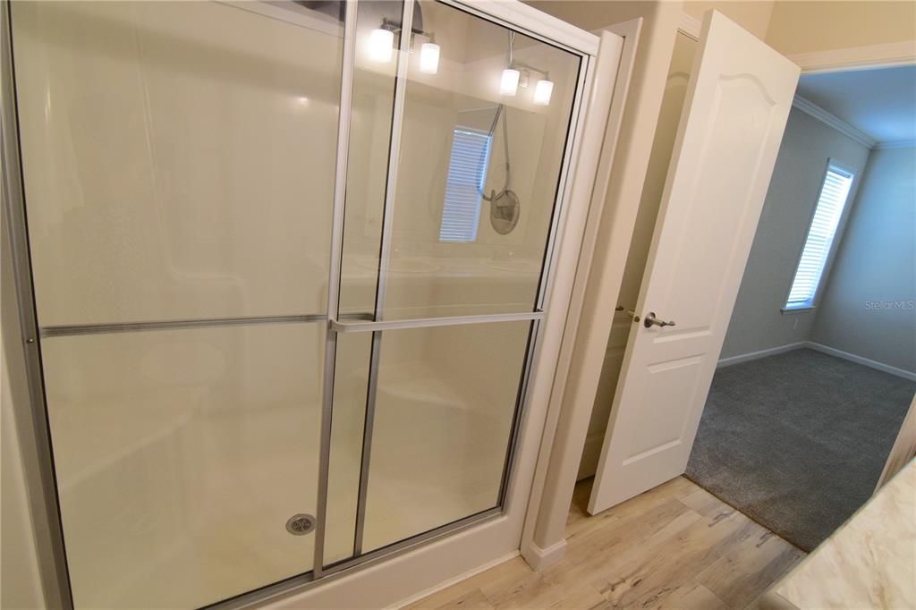 For Sale: $114,900 (3 beds, 2 baths, 1400 Square Feet)