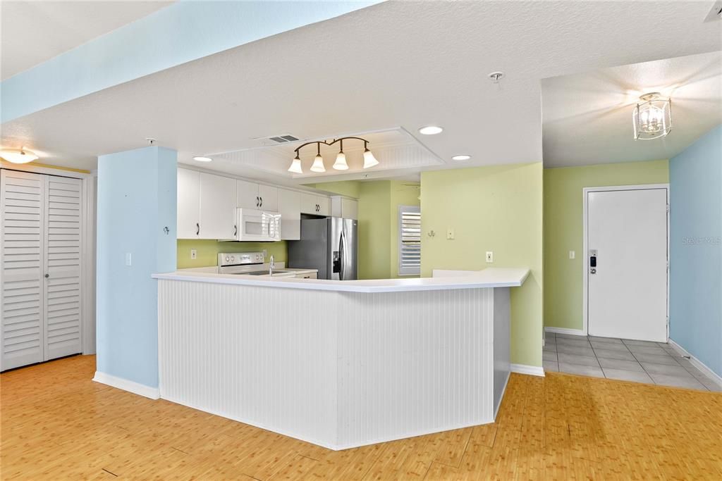 Active With Contract: $599,000 (3 beds, 2 baths, 1545 Square Feet)
