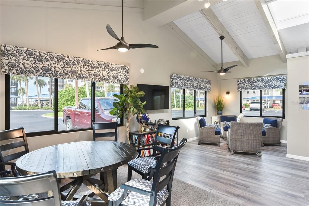 Active With Contract: $599,000 (3 beds, 2 baths, 1545 Square Feet)