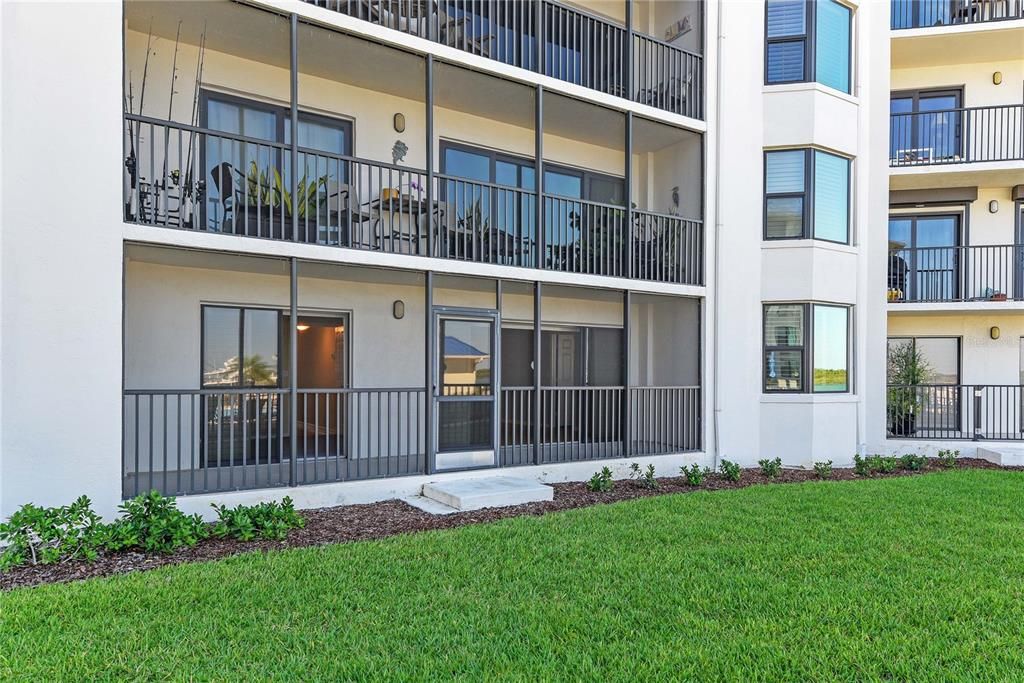 Active With Contract: $599,000 (3 beds, 2 baths, 1545 Square Feet)