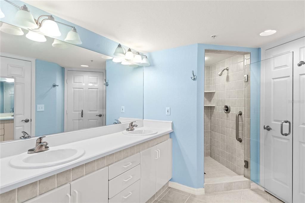 Active With Contract: $599,000 (3 beds, 2 baths, 1545 Square Feet)