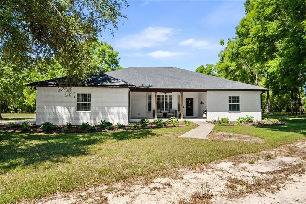 Recently Sold: $819,000 (3 beds, 2 baths, 3090 Square Feet)