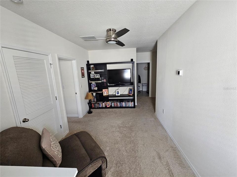 En Venta: $400,000 (5 camas, 3 baños, 2522 Pies cuadrados)