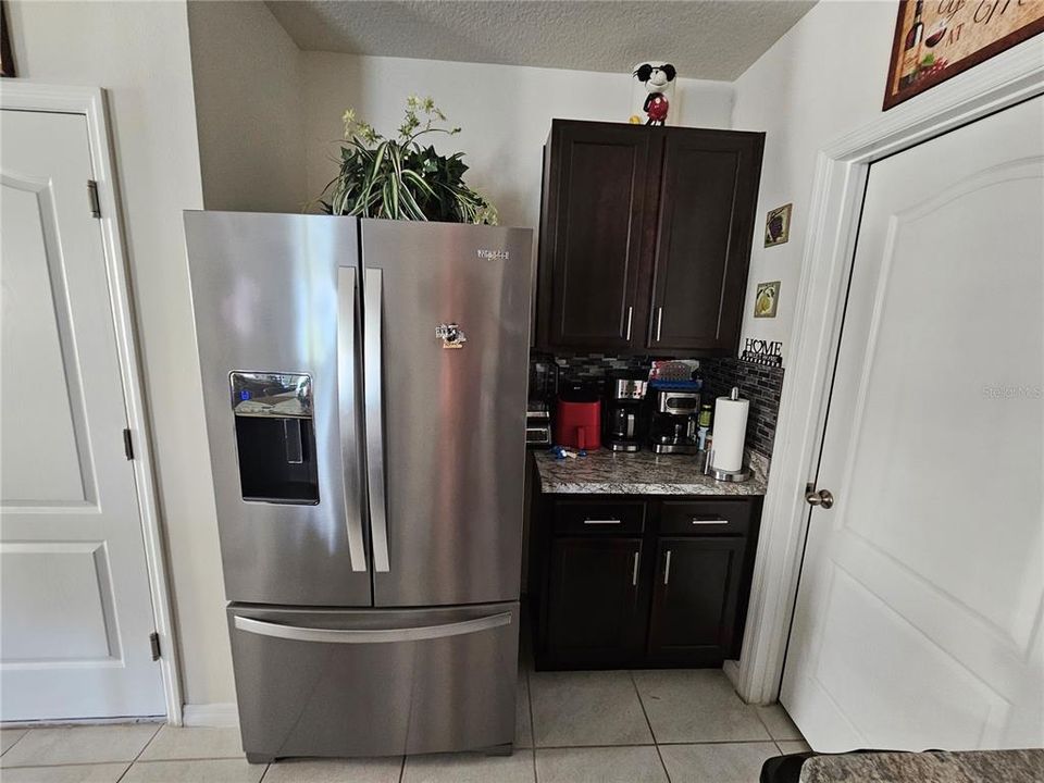 En Venta: $400,000 (5 camas, 3 baños, 2522 Pies cuadrados)