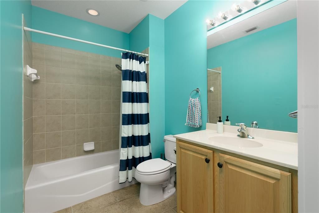 待售: $325,000 (2 贝兹, 2 浴室, 1513 平方英尺)