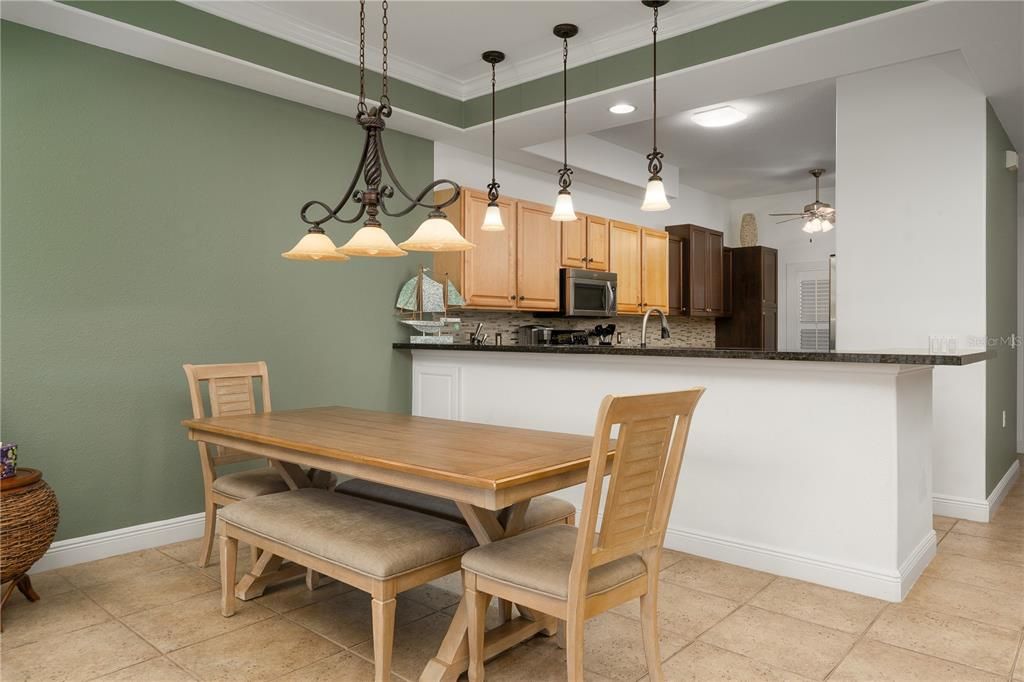 待售: $325,000 (2 贝兹, 2 浴室, 1513 平方英尺)