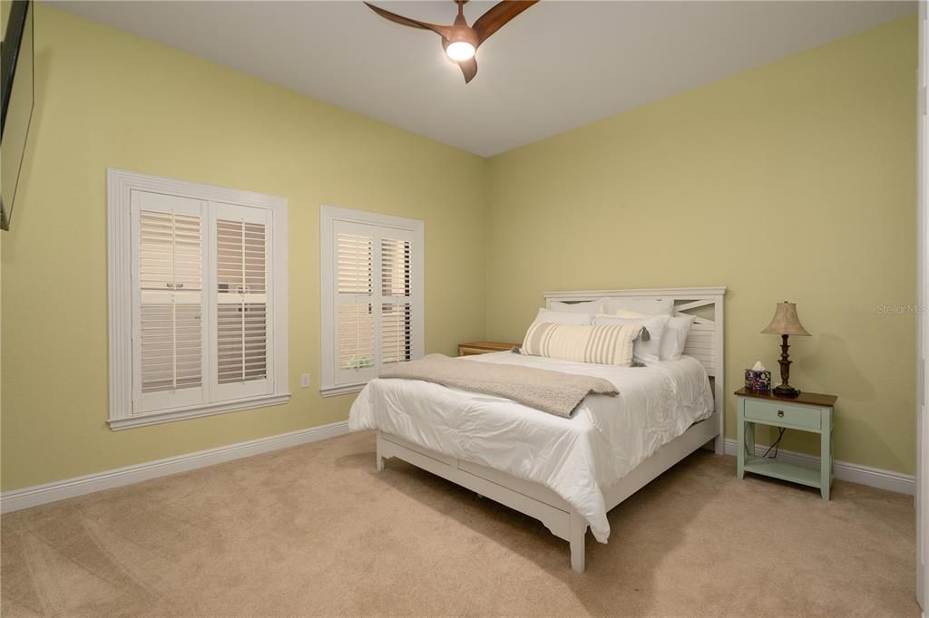 待售: $325,000 (2 贝兹, 2 浴室, 1513 平方英尺)