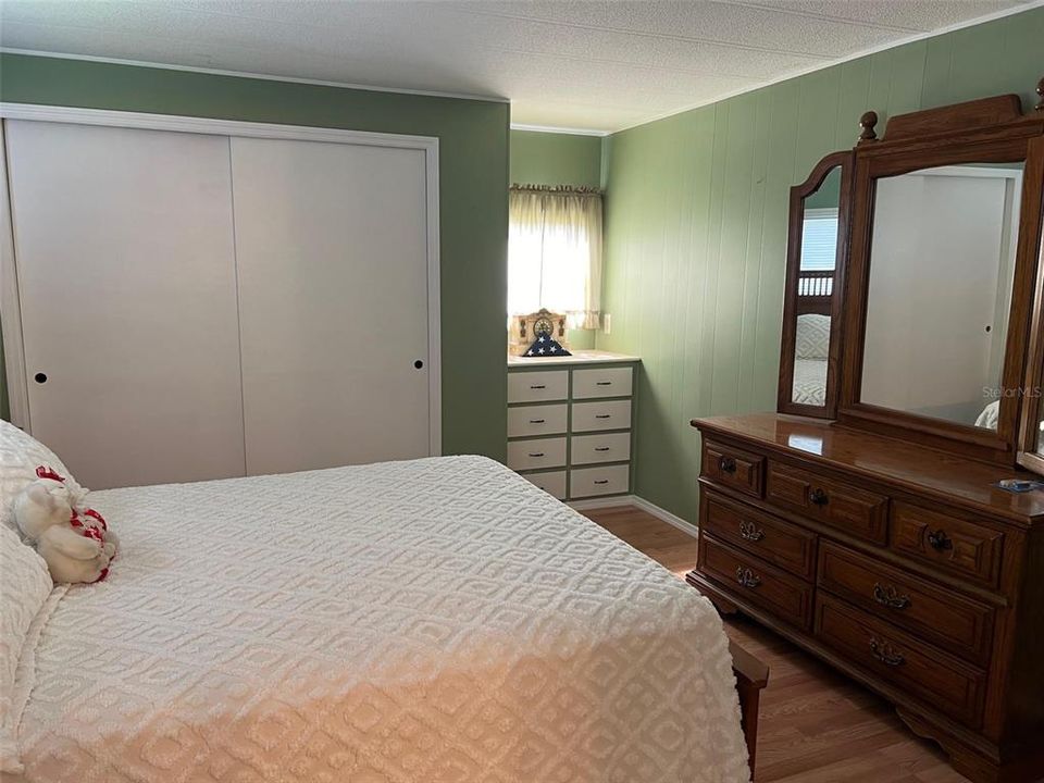 待售: $129,000 (2 贝兹, 2 浴室, 960 平方英尺)