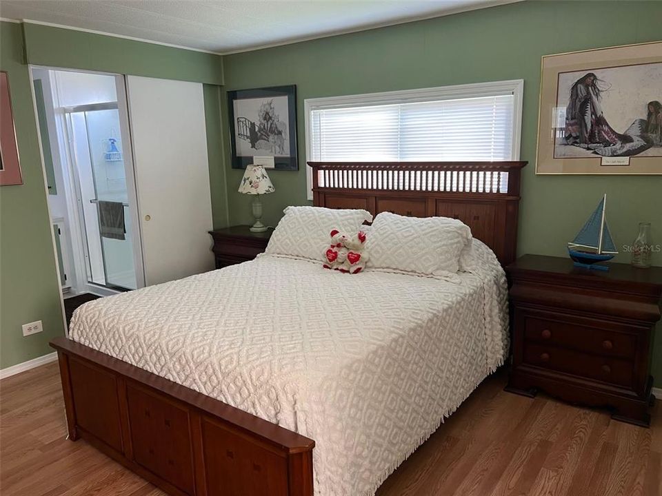 待售: $129,000 (2 贝兹, 2 浴室, 960 平方英尺)