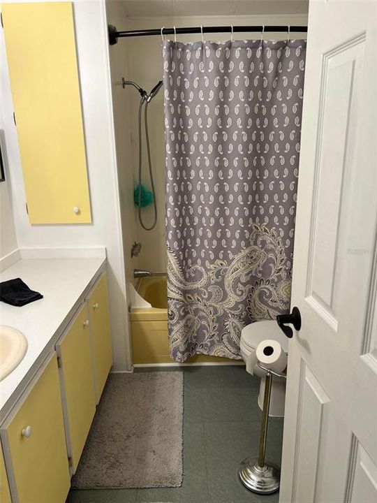 待售: $129,000 (2 贝兹, 2 浴室, 960 平方英尺)