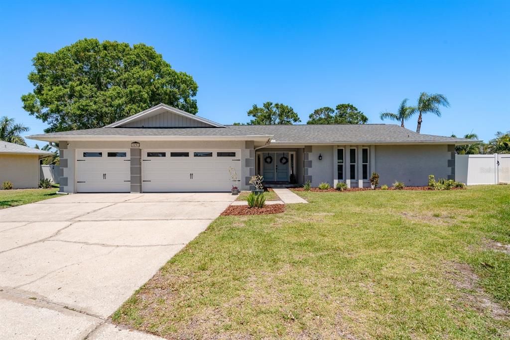 Recently Sold: $824,900 (5 beds, 3 baths, 2777 Square Feet)