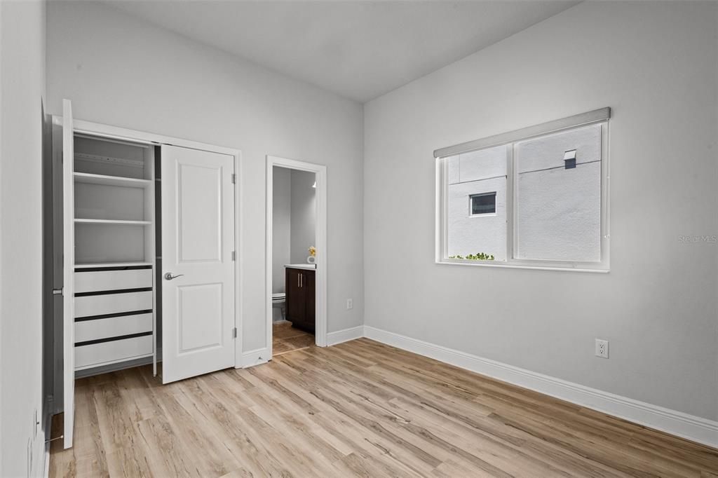 待售: $750,000 (4 贝兹, 3 浴室, 2887 平方英尺)