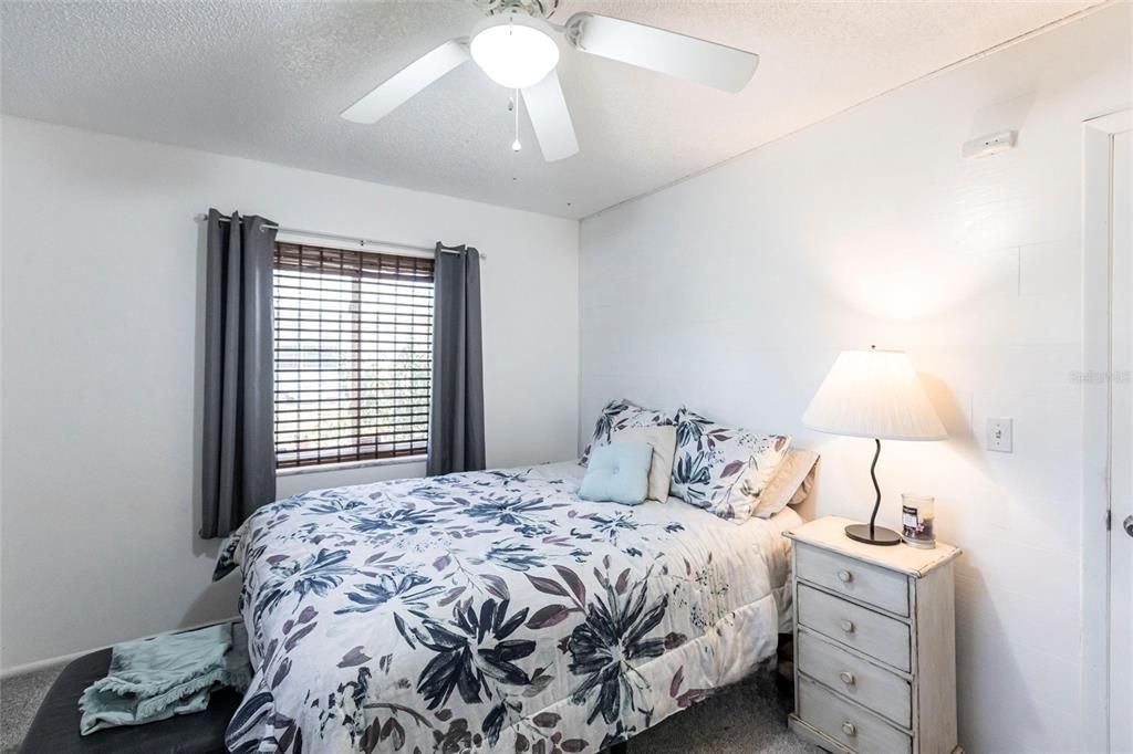 For Sale: $315,000 (2 beds, 2 baths, 1050 Square Feet)