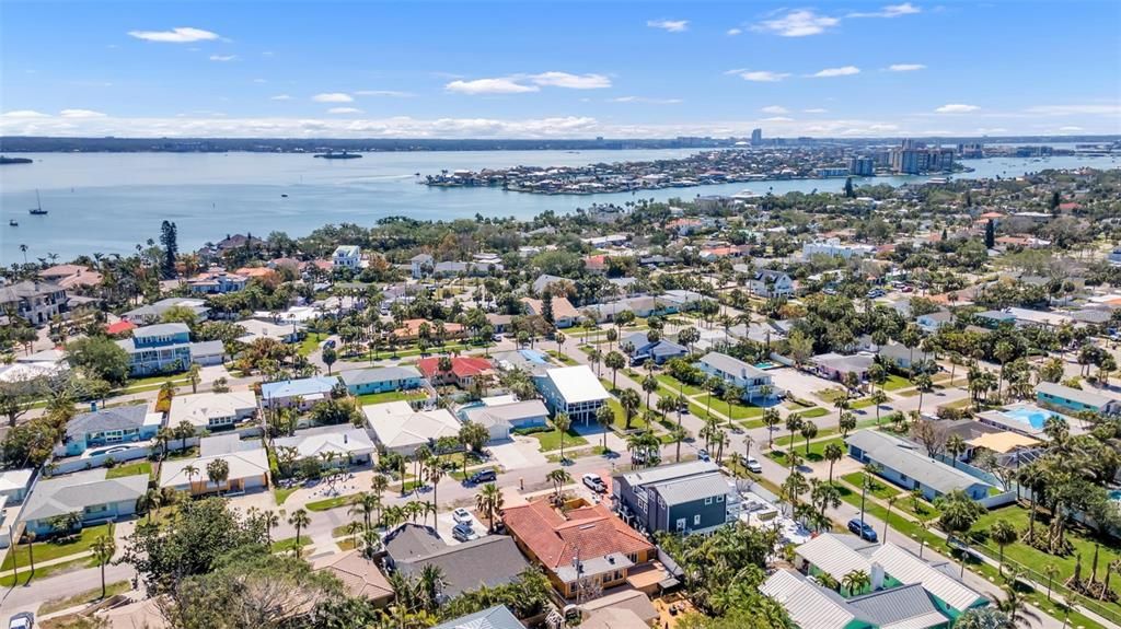 Active With Contract: $799,000 (3 beds, 2 baths, 2039 Square Feet)