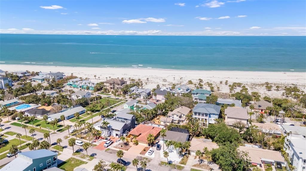 Active With Contract: $799,000 (3 beds, 2 baths, 2039 Square Feet)