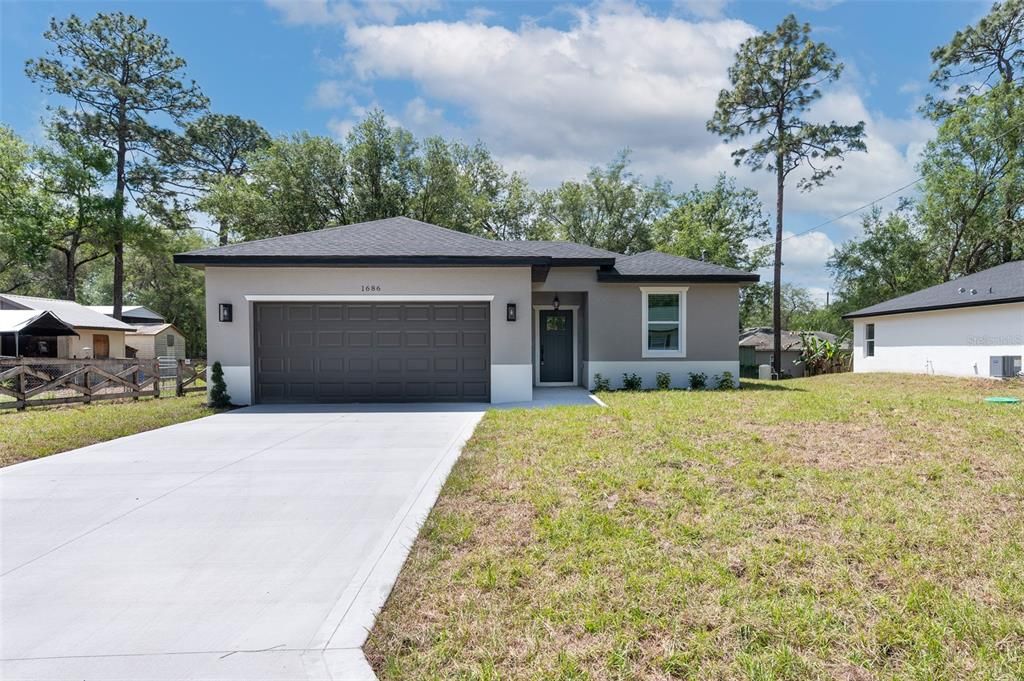 Recently Sold: $319,990 (3 beds, 2 baths, 1270 Square Feet)