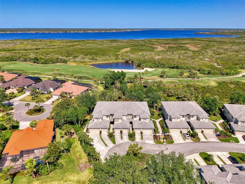 На продажу: $250,000 (2 спален, 2 ванн, 1429 Квадратных фут)